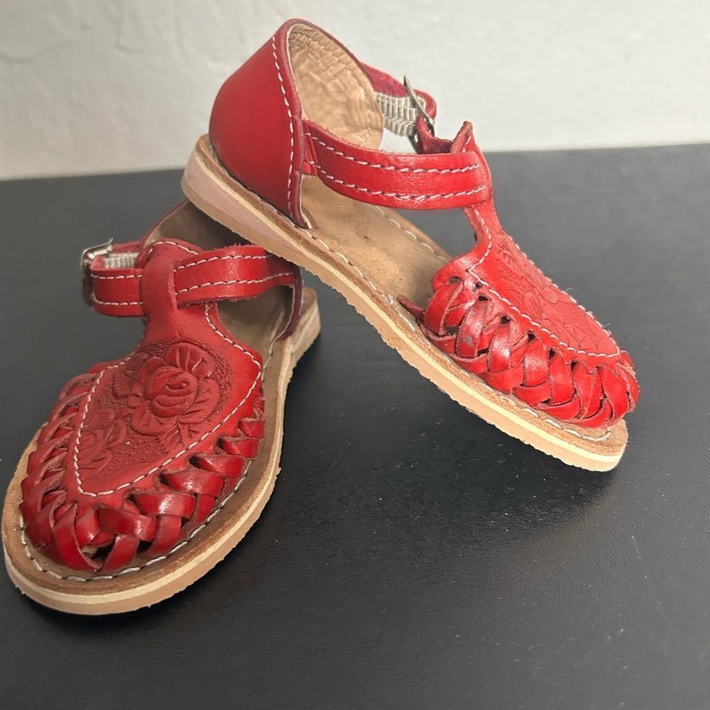 Mexican Huarache Red Sandals lil girl Size 7c